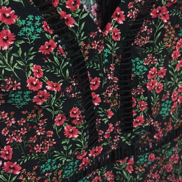 Short Floral Dress - Picture 3 of 3